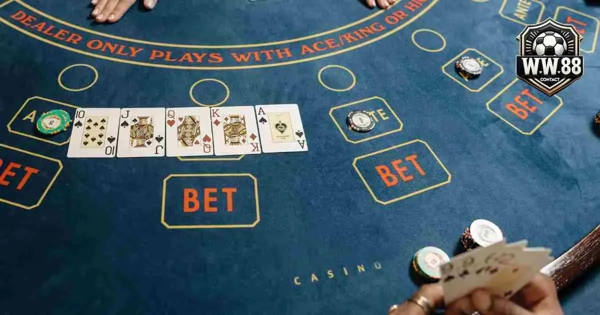 Các biến thể phổ biến của bài xì tố