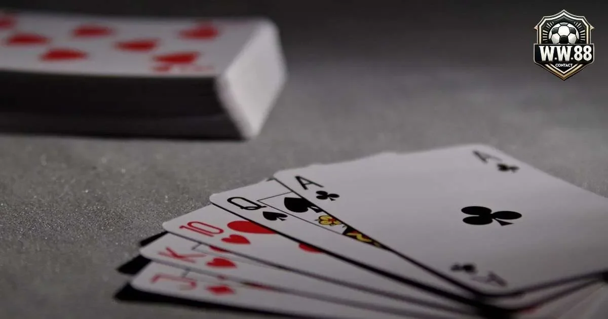 Các biến thể phổ biến của game bài Poker online